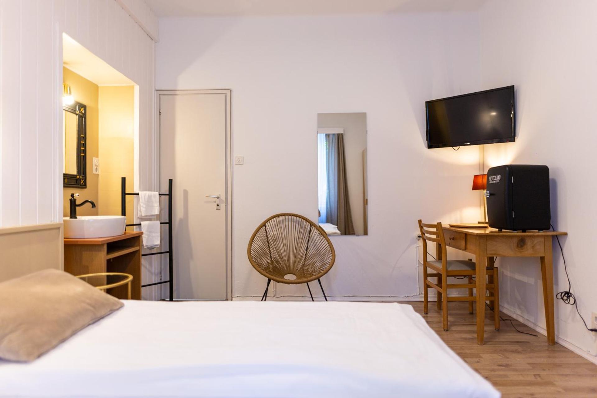 Easy Stay By Hotel La Perla أسكونا الغرفة الصورة